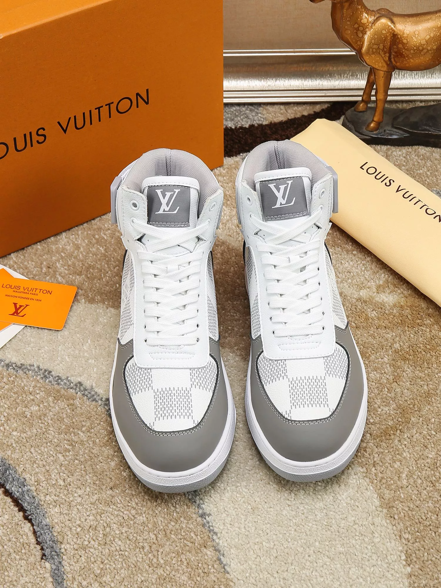 louis vuitton high tops chaussures pour homme s_12ba1a42